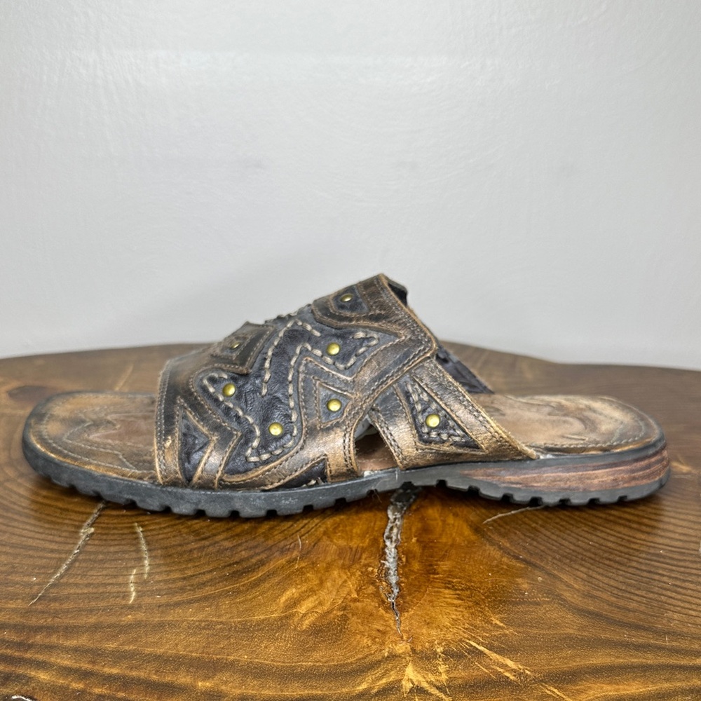 Guess Y2K Studded Distressed Brown Leather Sandals Mens Size 9